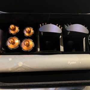 Dyson Airwrap Complete Set! New! Never used! 3 brushes, 4 barrels and dryer